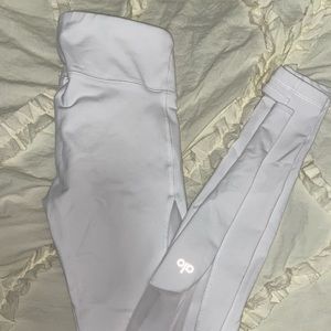 White Alo yoga leggings